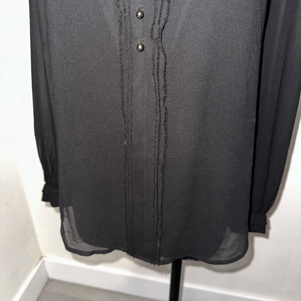 White House Black Market‎ Black Sheer Sleeve Woven Blouse Size 2 Gold Button - Picture 4 of 10